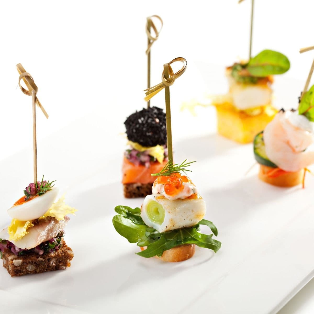 Knotted Wooden Food Skewers (Pack of 100)