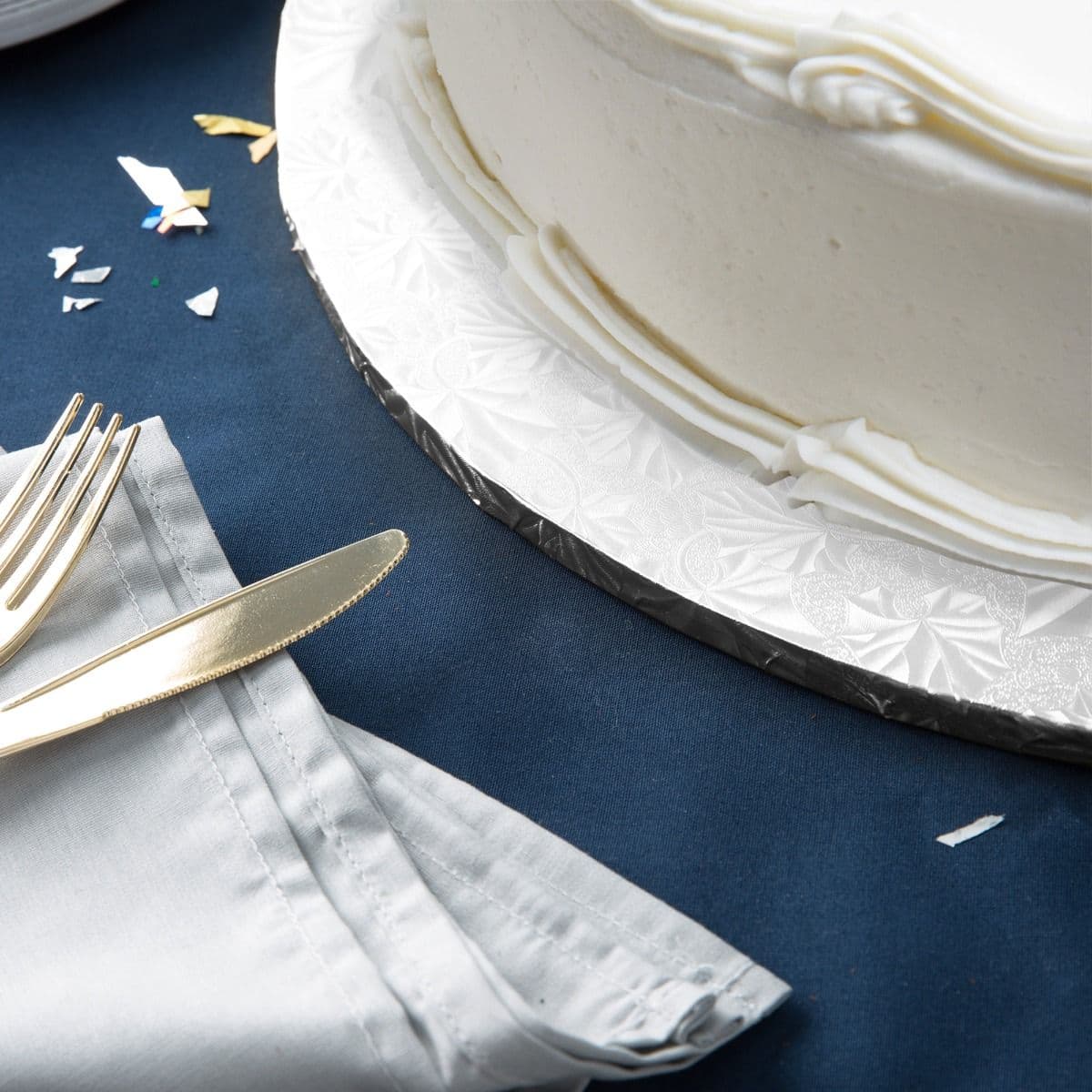 Embossed Silver Circular Cake Drum