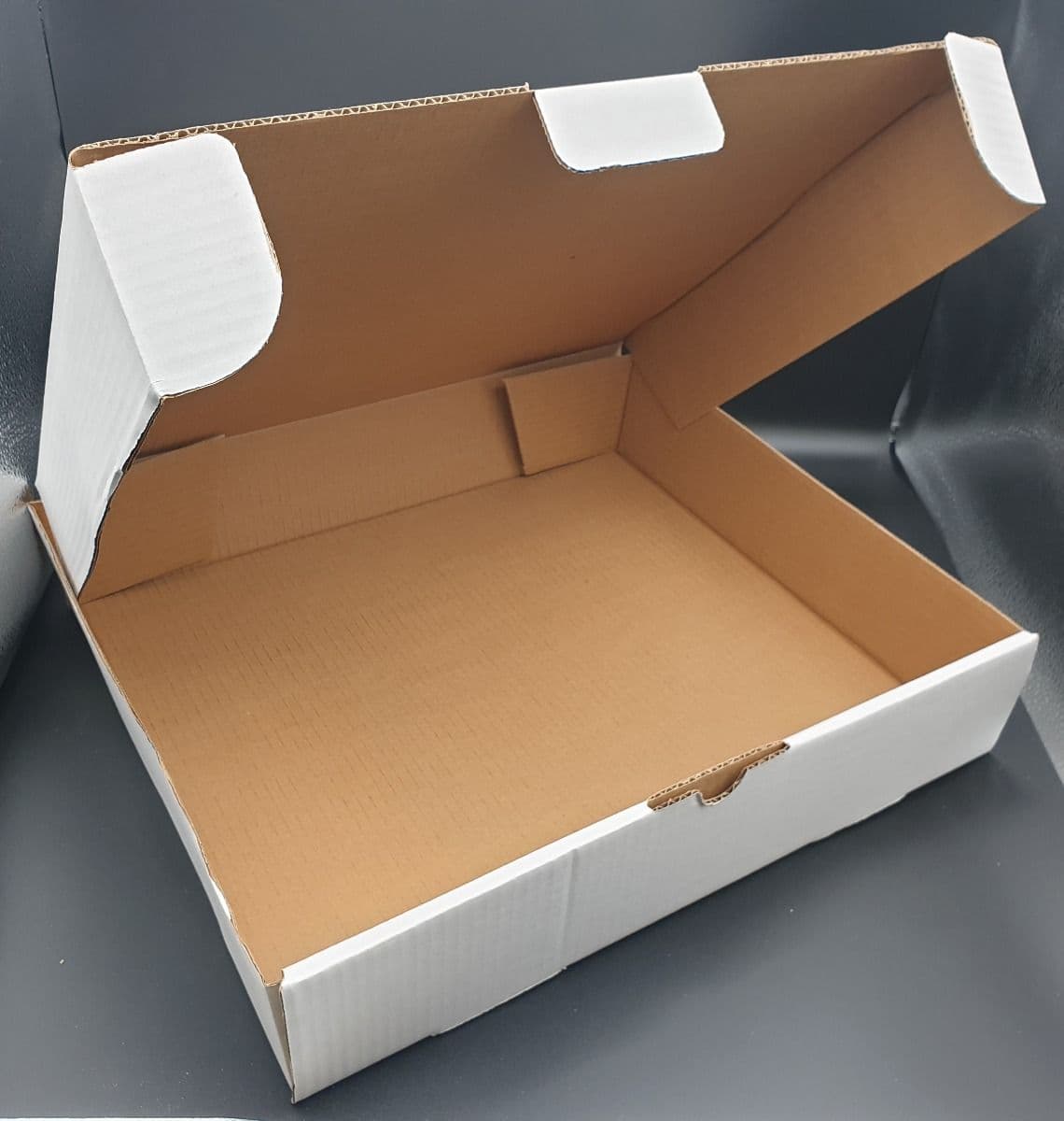 100 x White Corrugated Bake In Tray Outer Box