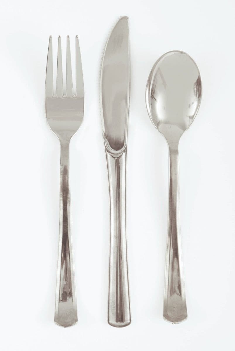 18 x Assorted Plastic Silver Cutlery